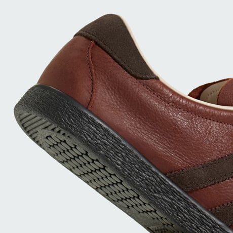 adidas originals | TOBACCO (Burnt Sienna / Dark Brown / Core Black)
