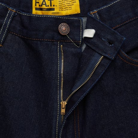 F.A.T. | MOMMOTH (BLUE)