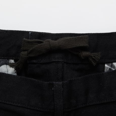 F.A.T. | MOMMOTH (BLACK)