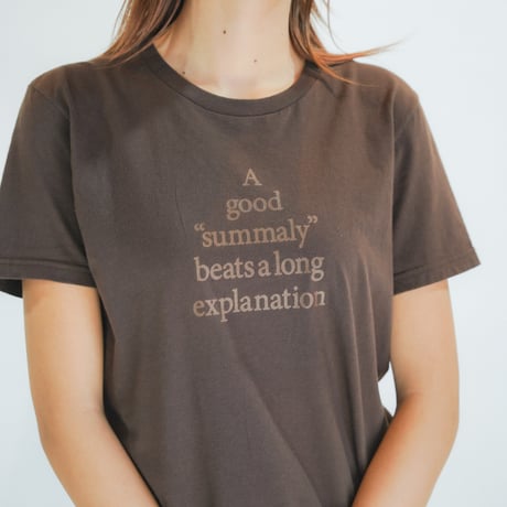 Summaly | ”Words" Logo Tee - Women - (Brown)