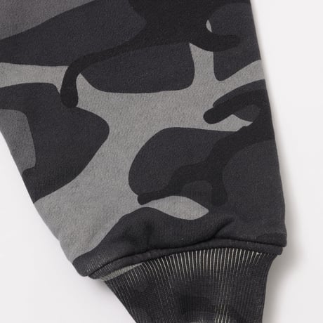 XLARGE | REVERSIBLE CAMO ZIP HOODED SWEATSHIRT(BLACK)