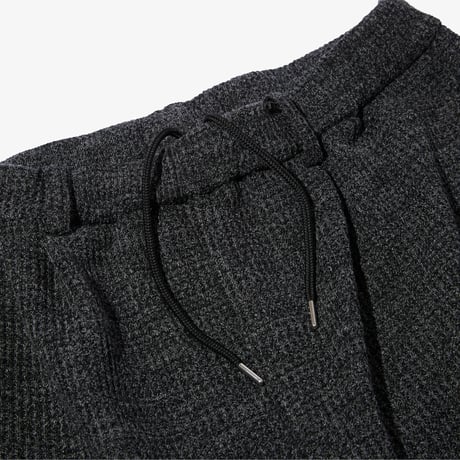 Diaspora skateboards / Villa Waffle Trousers (Black)