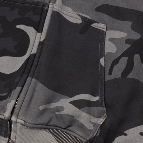 XLARGE | REVERSIBLE CAMO ZIP HOODED SWEATSHIRT(BLACK)