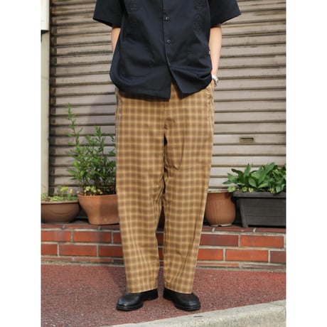 坩堝 (RUTSUBO) | MADRAS THECK MODERN WIDE EASY TROUSERS(BROWN)