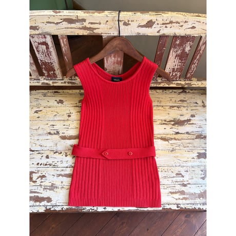 sleeveless knit tops with belt