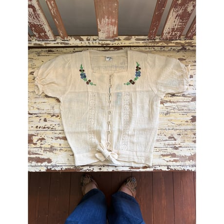 70s~80s embroidery blouse