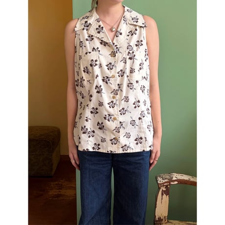 made in Italy floral sleeve less shirt
