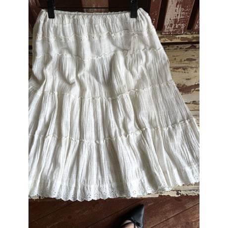 design midi skirt