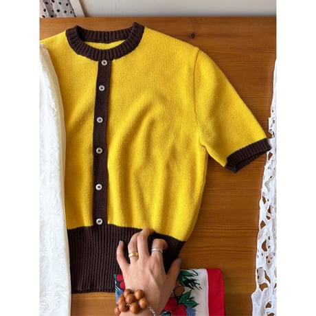 bi-color s/s knit tops