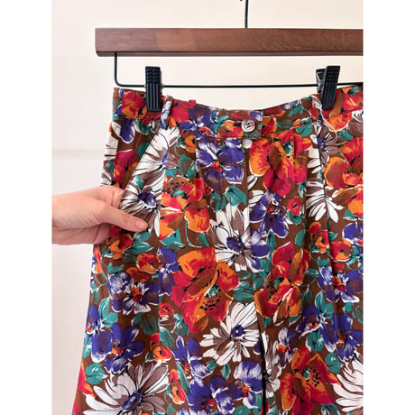 floral shorts