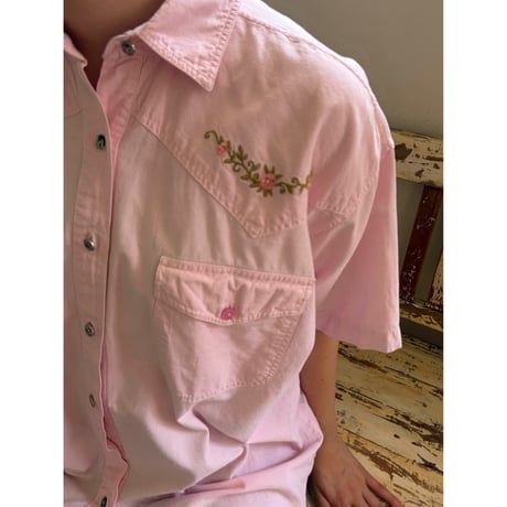 floral embroidery s/s shirt