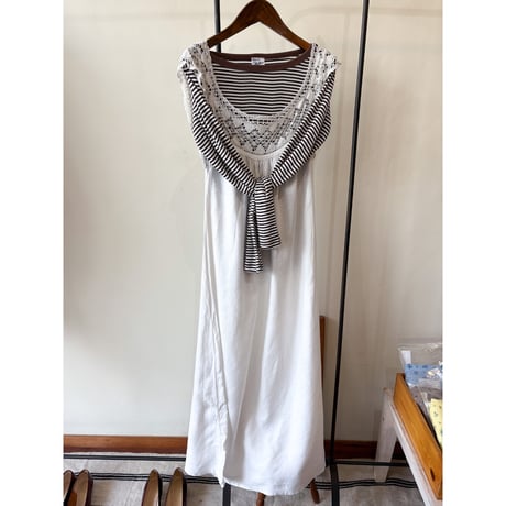 lace design sleevesless dress