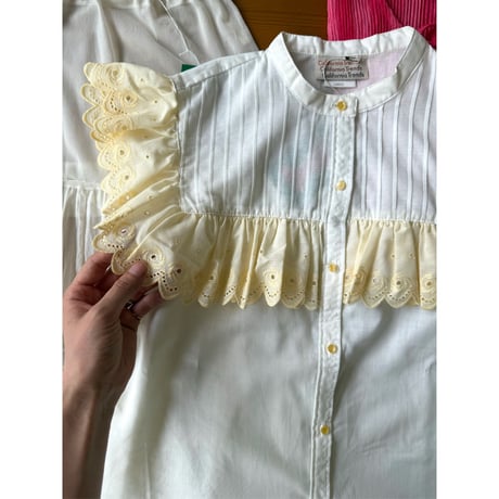 dead stock frill blouse