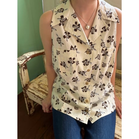 made in Italy floral sleeve less shirt