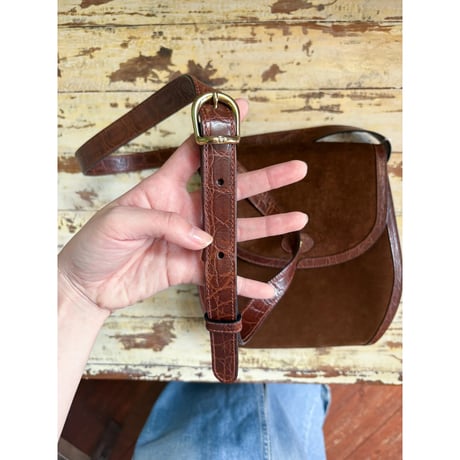 suède shoulder bag