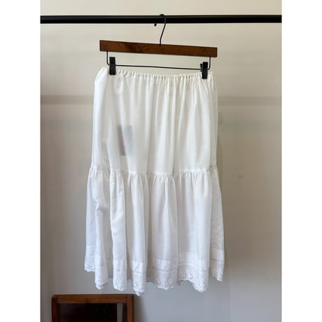 design midi skirt