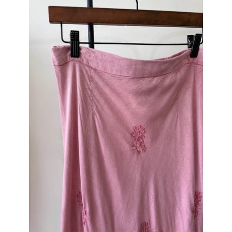 embroidery  design long skirt