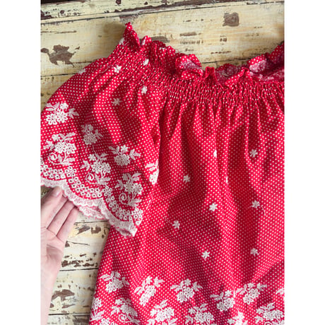 embroidery blouse