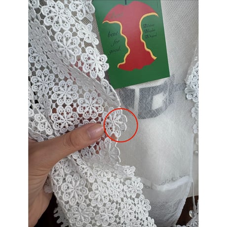60s-70s white floral lace over blouse
