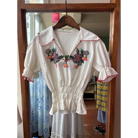 floral embroidery tunic