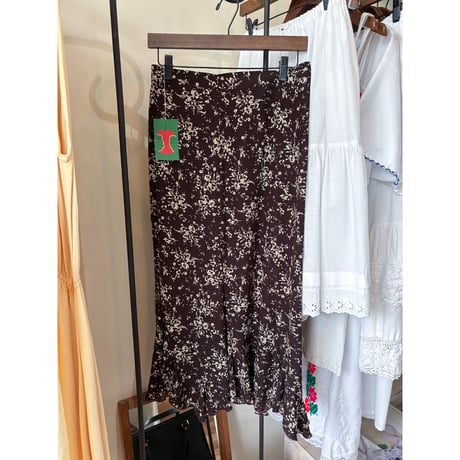 floral frill skirt ⚪️