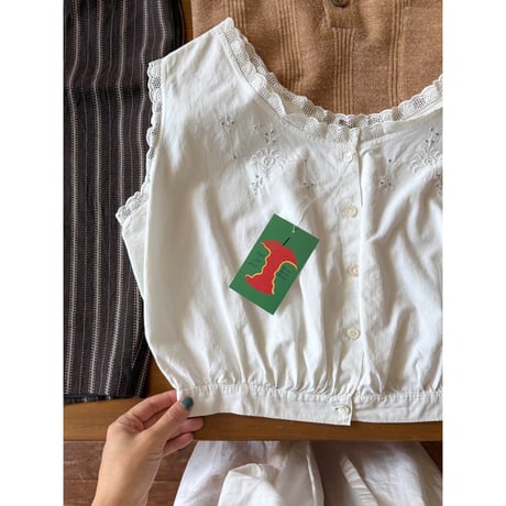 cotton sleeveless blouse