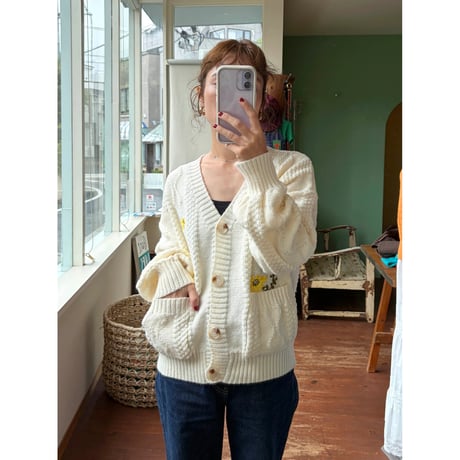 embroidery cable  knit cardigan