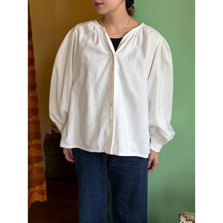 balloon sleeve blouse