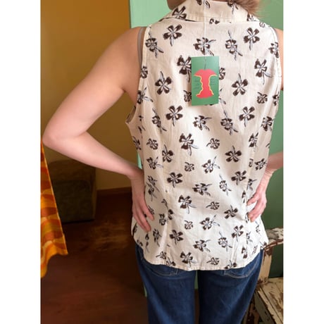 made in Italy floral sleeve less shirt