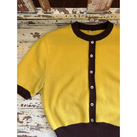 bi-color s/s knit tops