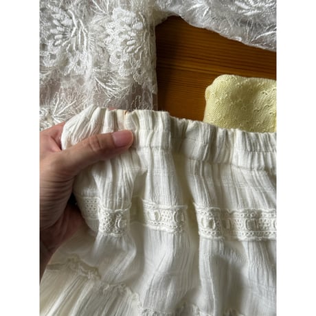 design midi skirt