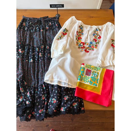 floral embroidery tunic
