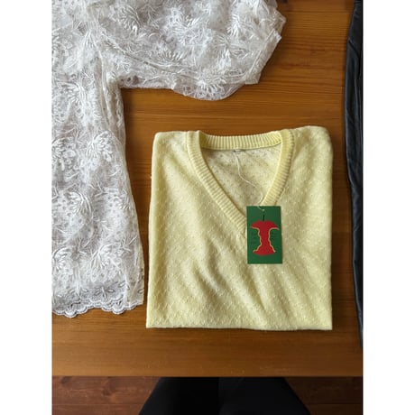 yellow s/s knit tops