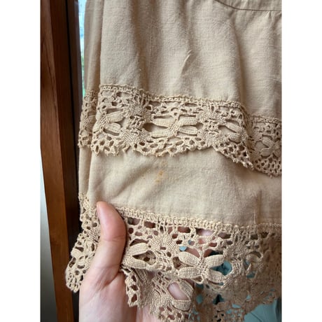 embroidery skirt ⚪️