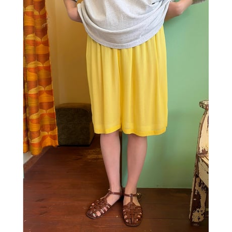 yellow shorts