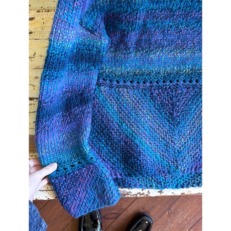 blue design sweater ⚪️