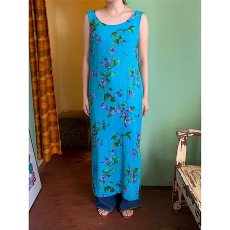 sleeveless long dress