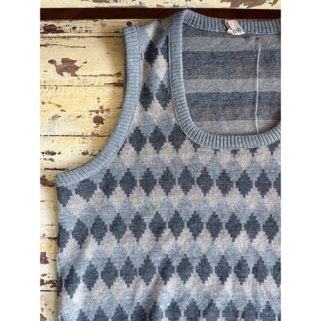 design  knit vest