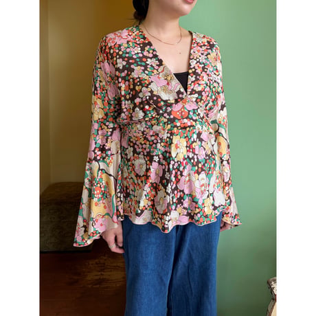 floral design blouse