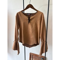 lace up suède tops