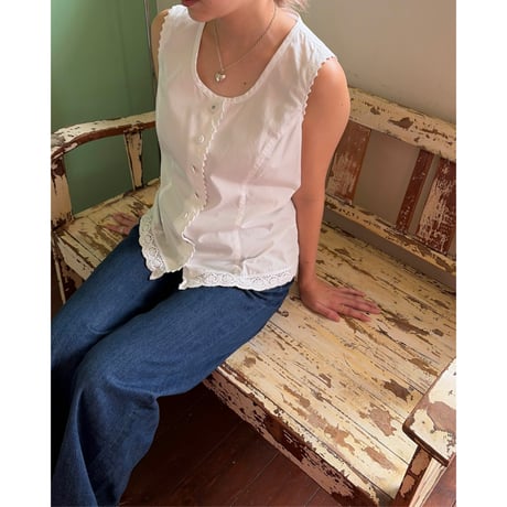 design sleeveless tops