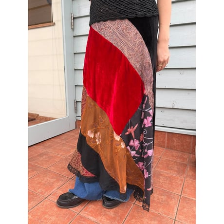 velours design long skirt