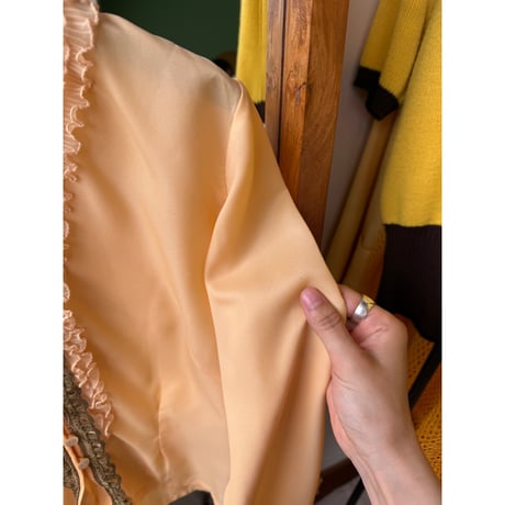 frill design blouse