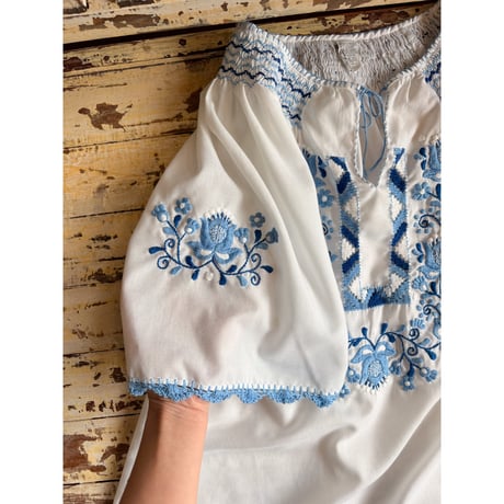 embroidery tunic ⚪️