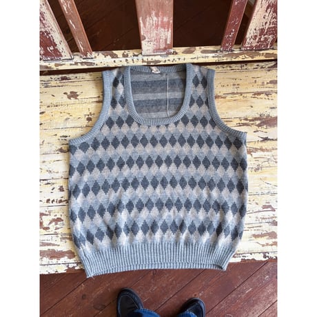 design  knit vest