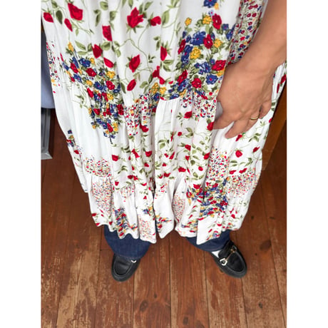 floral skirt