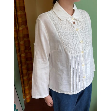 lace design shirt