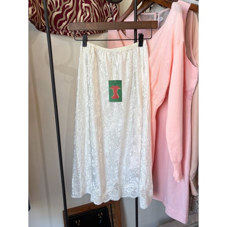 design lace inner skirt