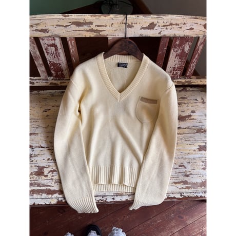 made in Italy pocket v neck sweater