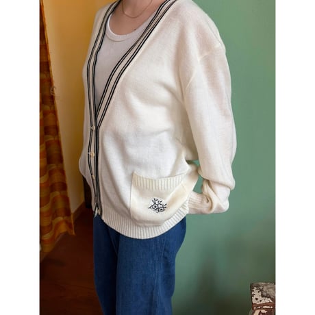embroidery knit cardigan